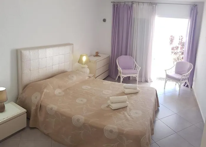 Bungalow Club Atlantis *